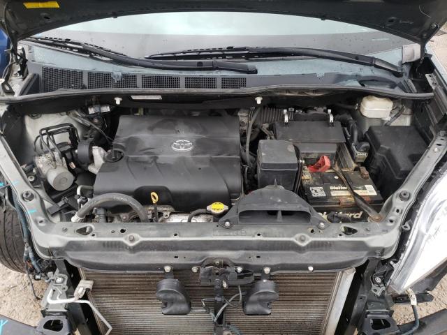 Photo 12 from auction – 2013 TOYOTA SIENNA XLE with VIN 5TDYK3DC1DS308137