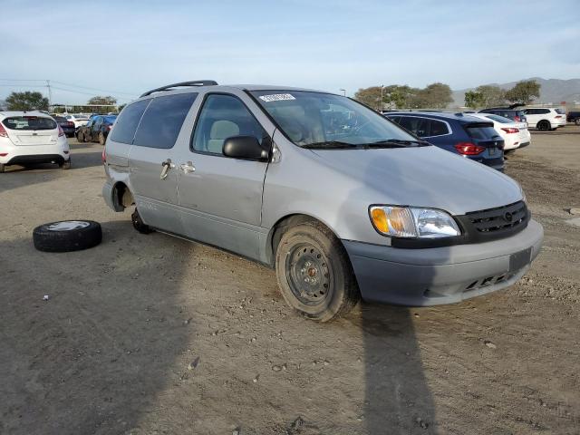 Photo 4 from auction – 2001 TOYOTA SIENNA LE with VIN 4T3ZF13C81U368778