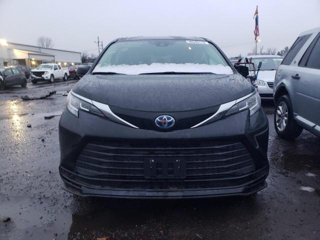 Photo 5 from auction – 2021 TOYOTA SIENNA LE with VIN 5TDKSKFC2MS036727