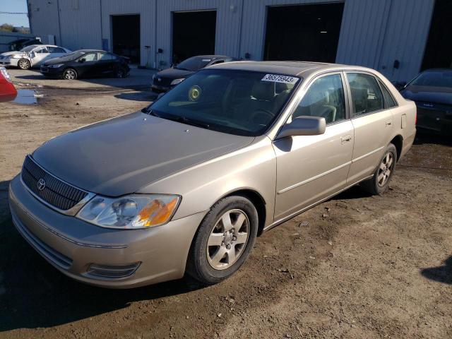 TOYOTA AVALON XL 2000 with VIN 4T1BF28B1YU039995 - Photo from auction