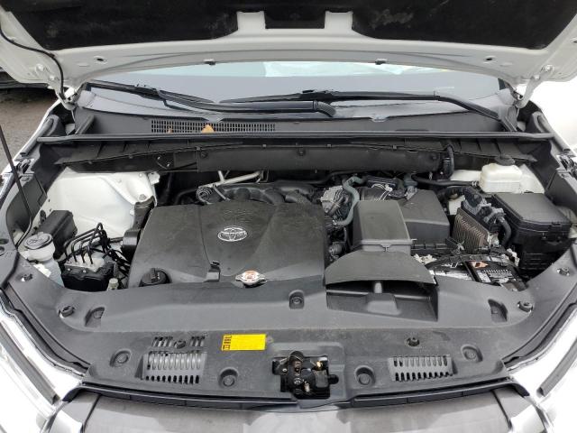 Photo 11 from auction – 2018 TOYOTA HIGHLANDER with VIN 5TDJZRFHXJS845108