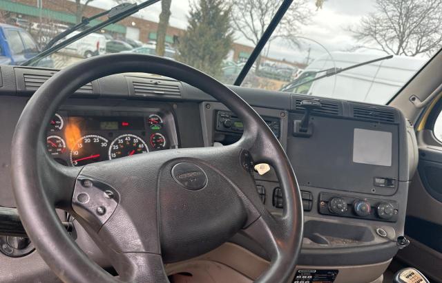 Photo 9 from auction – 2011 FREIGHTLINER CASCADIA 1 with VIN 1FUBGADVXBSAZ0759