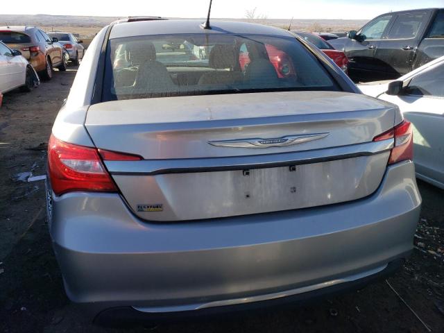 Photo 6 from auction – 2013 CHRYSLER 200 TOURIN with VIN 1C3CCBBG3DN704121