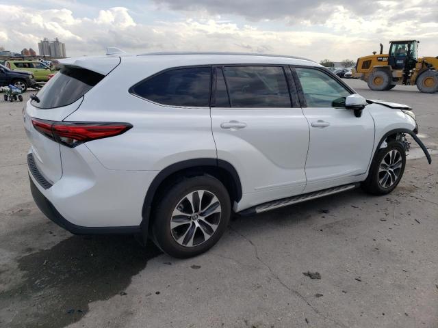 Photo 3 from auction – 2022 TOYOTA HIGHLANDER with VIN 5TDGZRAH7NS114675
