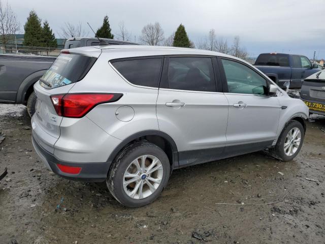 Photo 3 from auction – 2019 FORD ESCAPE SE with VIN 1FMCU9GD9KUB07263
