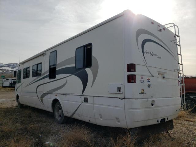 Photo 3 from auction – 2004 WORKHORSE CUSTOM CHASSIS MOTORHOME with VIN 5B4MP67G643390681