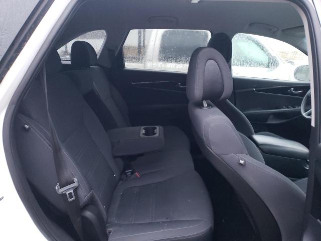 Photo 11 from auction – 2016 KIA SORENTO LX with VIN 5XYPGDA34GG077257