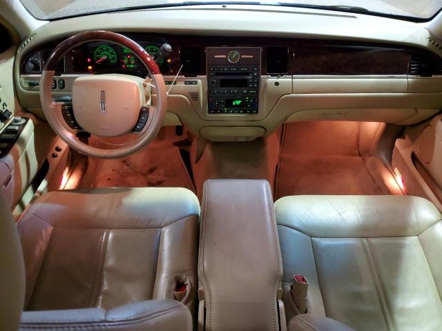 Photo 8 from auction – 2011 LINCOLN TOWN CAR S with VIN 2LNBL8CV6BX754848