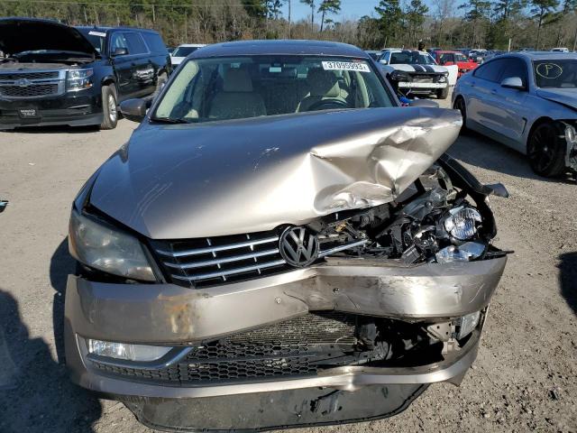 Photo 5 from auction – 2015 VOLKSWAGEN PASSAT SEL with VIN 1VWCV7A34FC030641