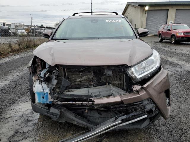 Photo 5 from auction – 2018 TOYOTA HIGHLANDER with VIN 5TDJZRFH3JS838002