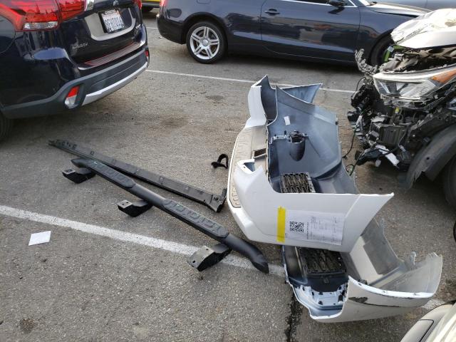Photo 13 from auction – 2020 TOYOTA 4RUNNER SR with VIN JTEZU5JR9L5225929