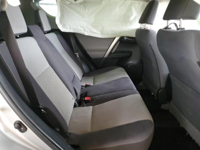 Photo 11 from auction – 2015 TOYOTA RAV4 XLE with VIN JTMWFREV1FD080105
