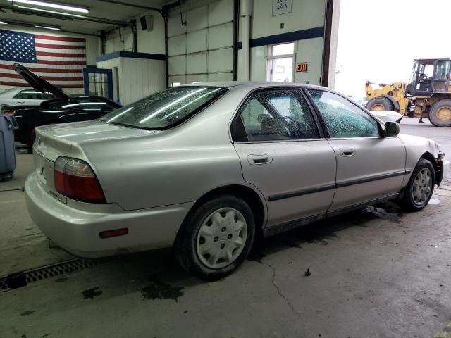 Photo 3 from auction – 1997 HONDA ACCORD with VIN JHMCD5631VC016275