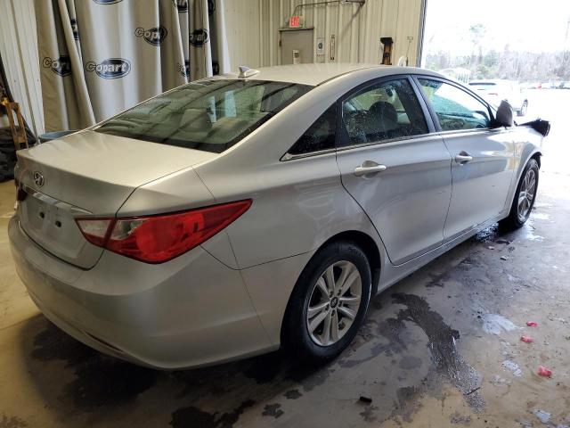 Photo 3 from auction – 2013 HYUNDAI SONATA GLS with VIN 5NPEB4AC4DH714495