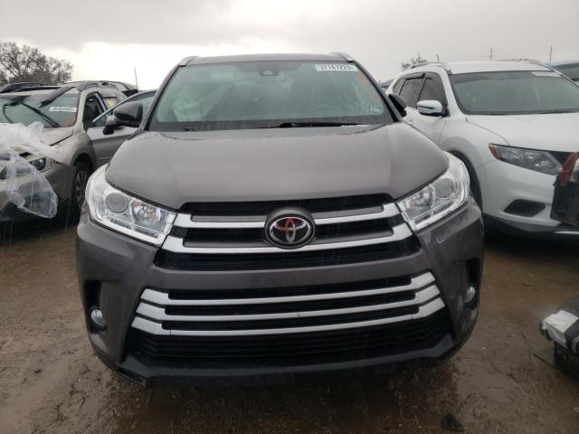 Zdjęcie 5 z aukcji – 2017 TOYOTA HIGHLANDER z VIN 5TDJZRFHXHS520758