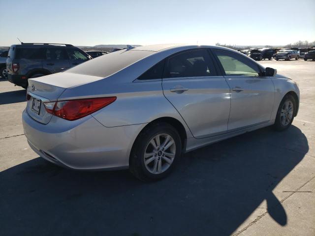Photo 3 from auction – 2013 HYUNDAI SONATA GLS with VIN 5NPEB4AC5DH742399