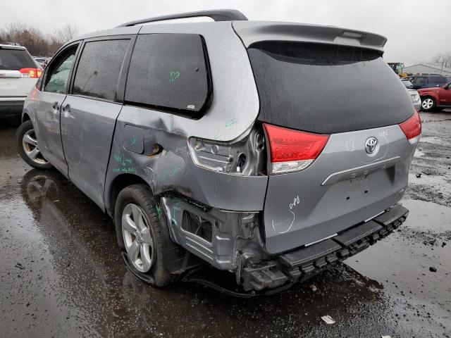 Photo 2 from auction – 2012 TOYOTA SIENNA LE with VIN 5TDKK3DC3CS207430