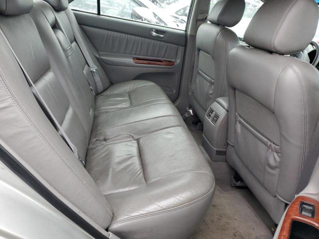 Photo 10 from auction – 2004 TOYOTA CAMRY LE with VIN 4T1BF30K14U582663