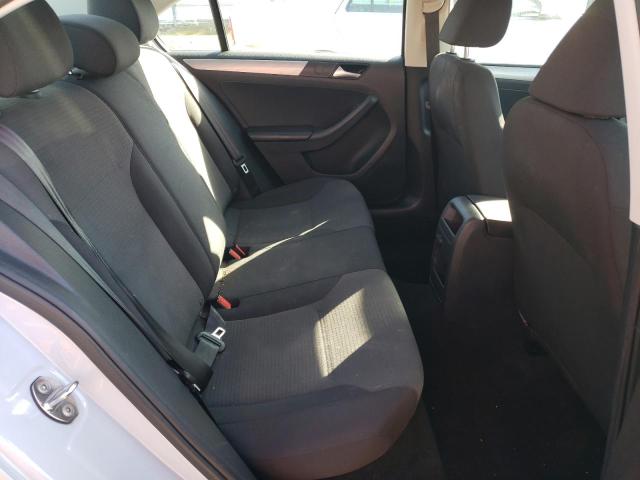 Photo 10 from auction – 2017 VOLKSWAGEN JETTA with VIN 3VW2B7AJ8HM371240