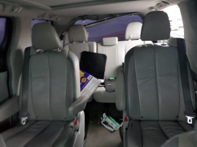 Photo 10 from auction – 2013 TOYOTA SIENNA XLE with VIN 5TDYK3DC1DS388667