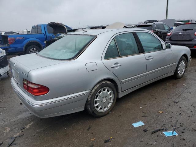 Photo 3 from auction – 2000 MERCEDES-BENZ E 320 4MAT with VIN WDBJF82G6YX028673