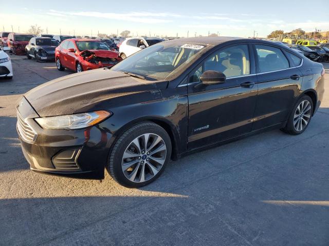 FORD FUSION SE 2019 with VIN 3FA6P0LU5KR139974 - Photo from auction