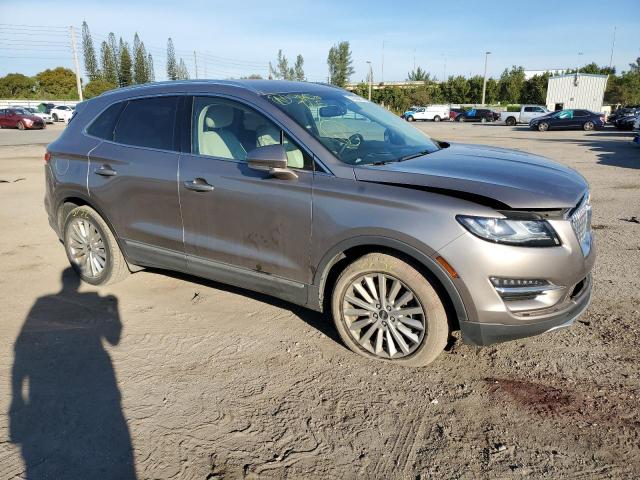 Photo 4 from auction – 2019 LINCOLN MKC with VIN 5LMCJ1C94KUL43571