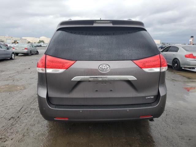 Photo 6 from auction – 2013 TOYOTA SIENNA XLE with VIN 5TDYK3DC1DS388667