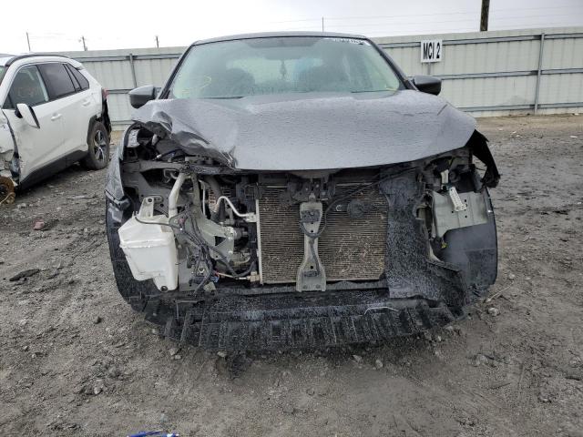 Photo 5 from auction – 2017 NISSAN SENTRA S with VIN 3N1AB7APXHY241541