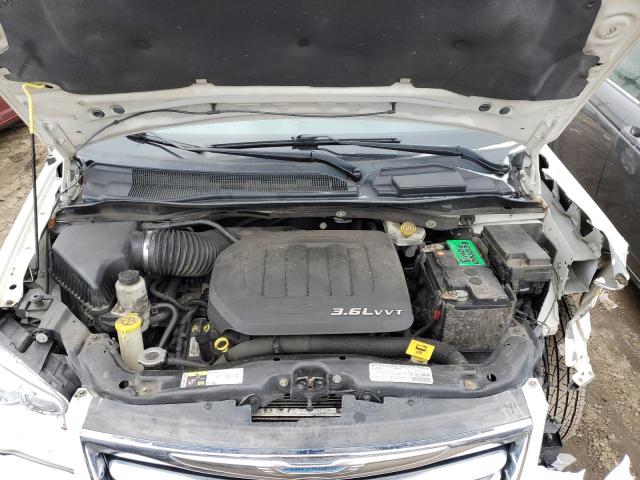 Photo 12 from auction – 2013 CHRYSLER TOWN & COU with VIN 2C4RC1BG7DR721698