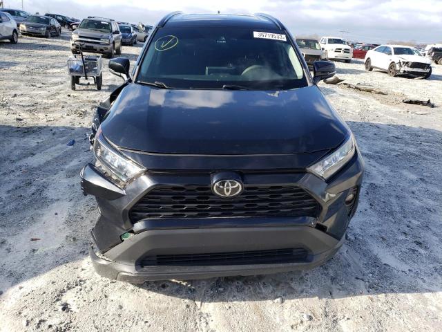 Photo 5 from auction – 2019 TOYOTA RAV4 XLE with VIN 2T3W1RFV0KC009666