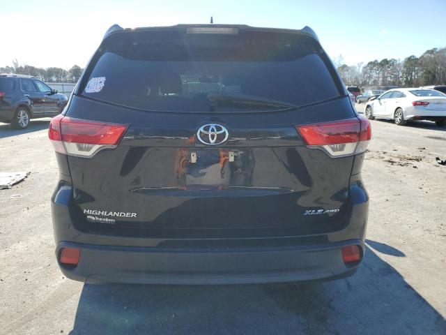 Photo 6 from auction – 2018 TOYOTA HIGHLANDER with VIN 5TDJZRFH0JS544864