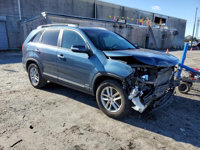 Photo 4 from auction – 2015 KIA SORENTO LX with VIN 5XYKTDA71FG605344