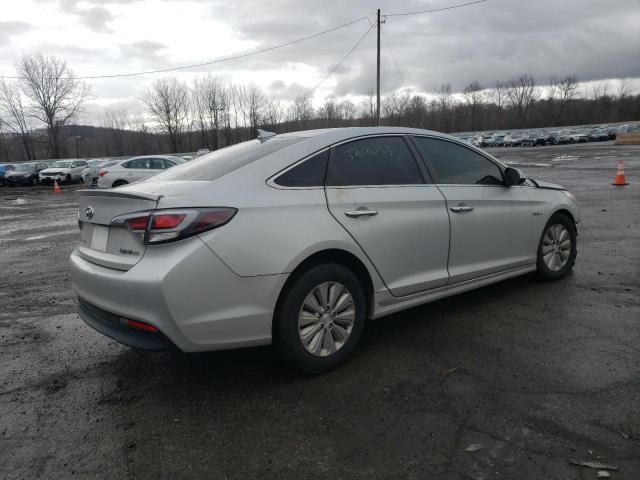 Photo 3 from auction – 2017 HYUNDAI SONATA HYB with VIN KMHE24L14HA048436