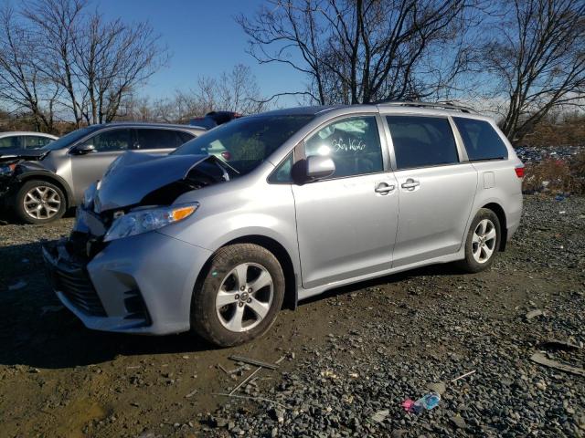 TOYOTA SIENNA LE 2018 with VIN 5TDKZ3DC6JS964346 - Photo from auction