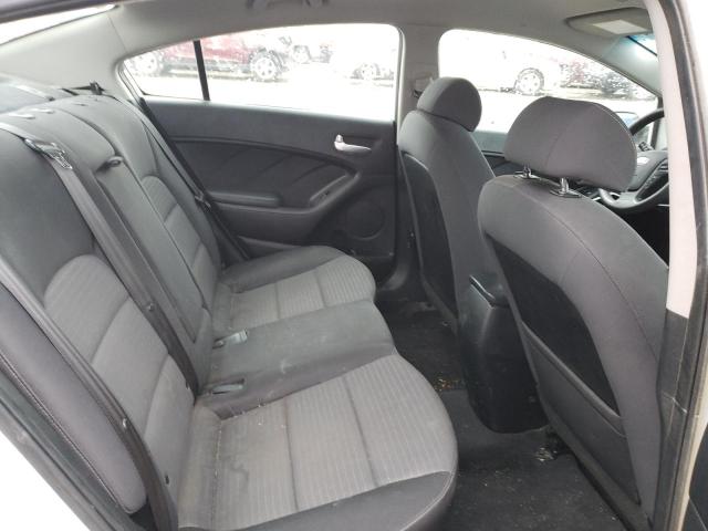Photo 10 from auction – 2017 KIA FORTE LX with VIN 3KPFL4A78HE131765