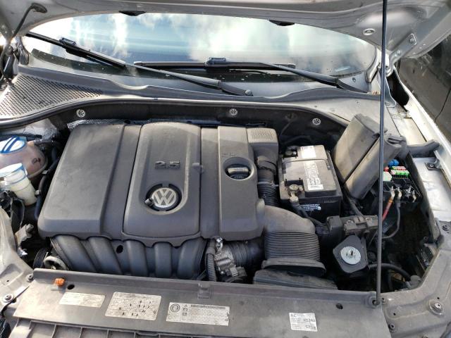 Photo 11 from auction – 2012 VOLKSWAGEN PASSAT S with VIN 1VWAP7A30CC069532