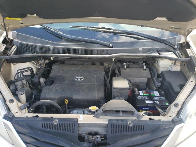 Photo 12 from auction – 2011 TOYOTA SIENNA LE with VIN 5TDKK3DCXBS077970