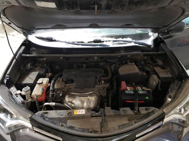 Photo 11 from auction – 2017 TOYOTA RAV4 LE with VIN JTMBFREV0HJ161535