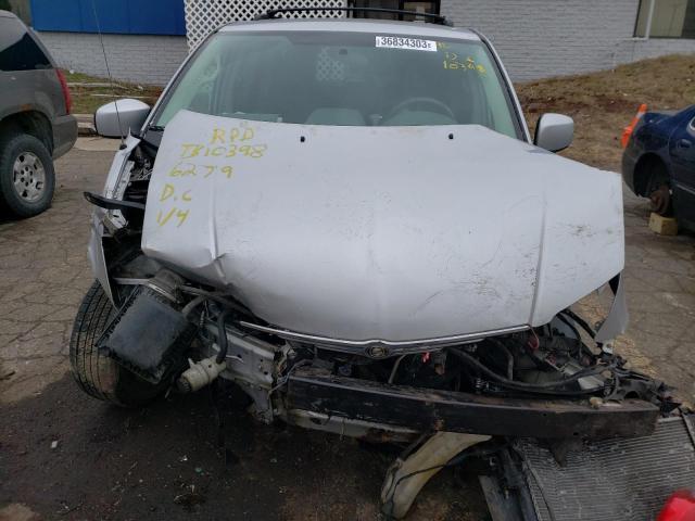 Photo 5 from auction – 2010 CHRYSLER TOWN & COU with VIN 2A4RR5D13AR136279