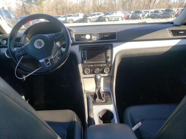 Photo 8 from auction – 2013 VOLKSWAGEN PASSAT SE with VIN 1VWBP7A32DC030673