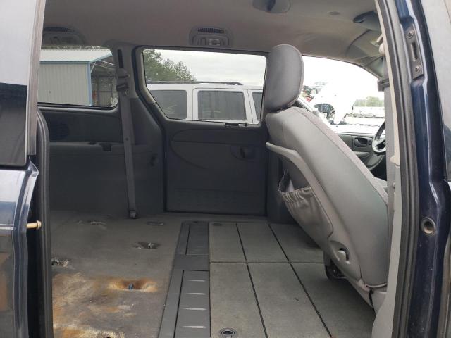 Photo 11 from auction – 2006 CHRYSLER TOWN & COU with VIN 2A4GP54L96R795375