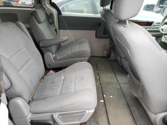 Photo 11 from auction – 2010 CHRYSLER TOWN & COU with VIN 2A4RR5D13AR136279