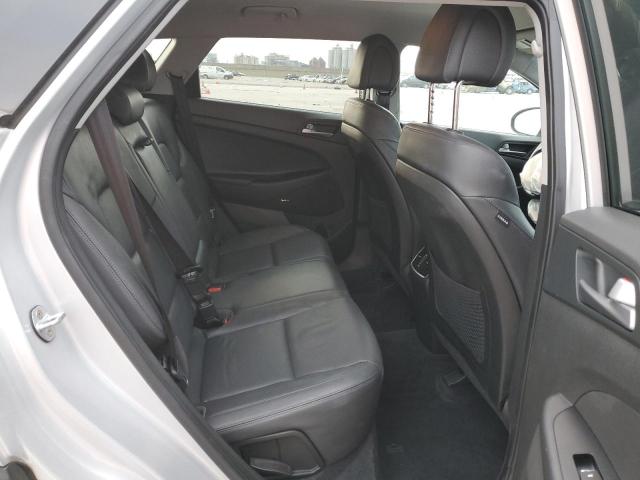 Photo 11 from auction – 2017 HYUNDAI TUCSON LIM with VIN KM8J33A29HU314744