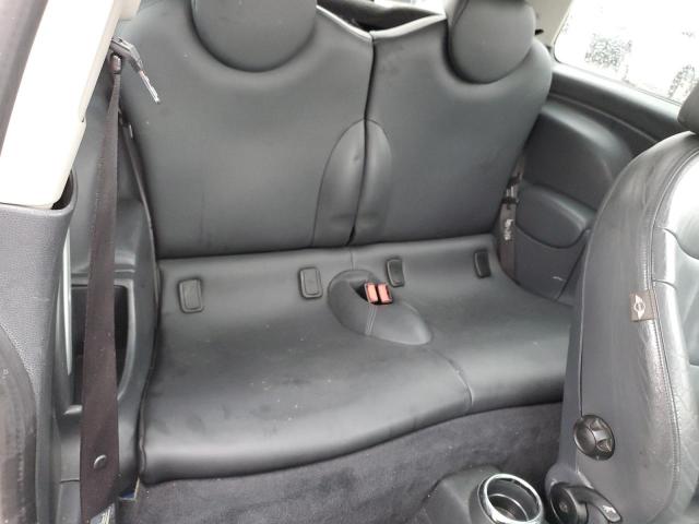 Photo 10 from auction – 2006 MINI COOPER S with VIN WMWRE335X6TJ48551