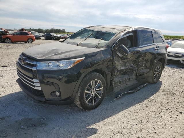 TOYOTA HIGHLANDER 2019 with VIN 5TDKZRFHXKS560897 - Photo from auction