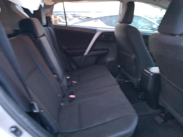 Photo 11 from auction – 2016 TOYOTA RAV4 LE with VIN 2T3ZFREV9GW260319
