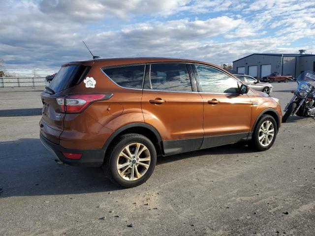 Photo 3 from auction – 2017 FORD ESCAPE SE with VIN 1FMCU9GDXHUB50857