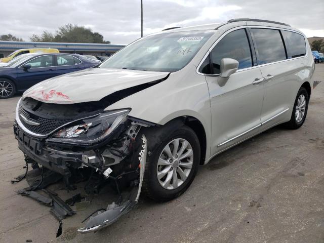 CHRYSLER PACIFICA T 2017 with VIN 2C4RC1BG5HR703948 - Photo from auction