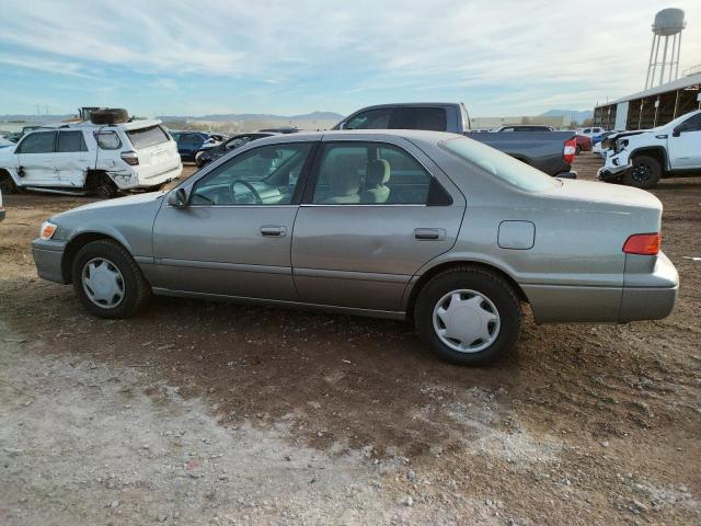 Photo 2 from auction – 2000 TOYOTA CAMRY CE with VIN 4T1BG22K5YU711465